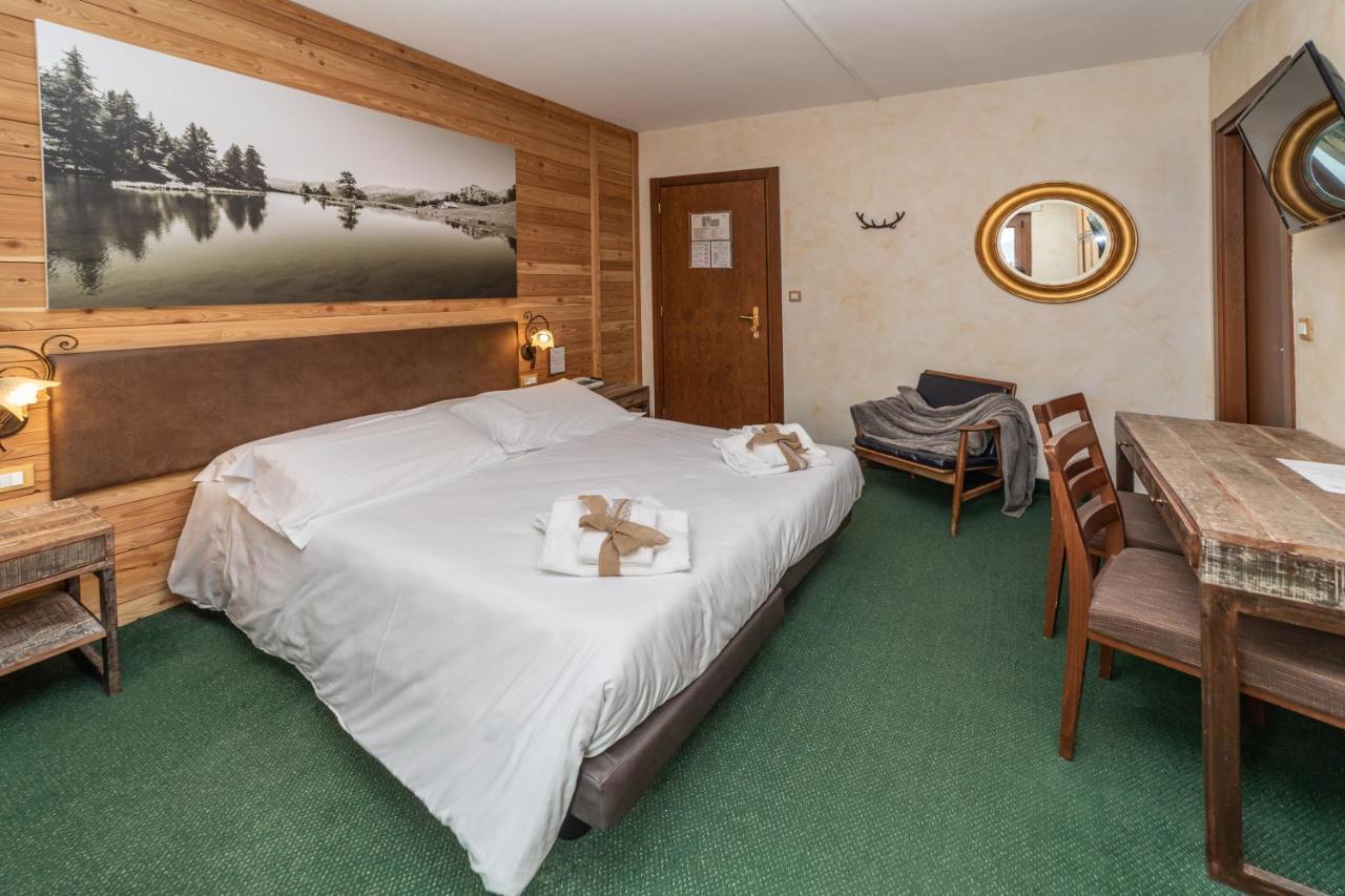 Hotel Gran Baita Oulx Buitenkant foto